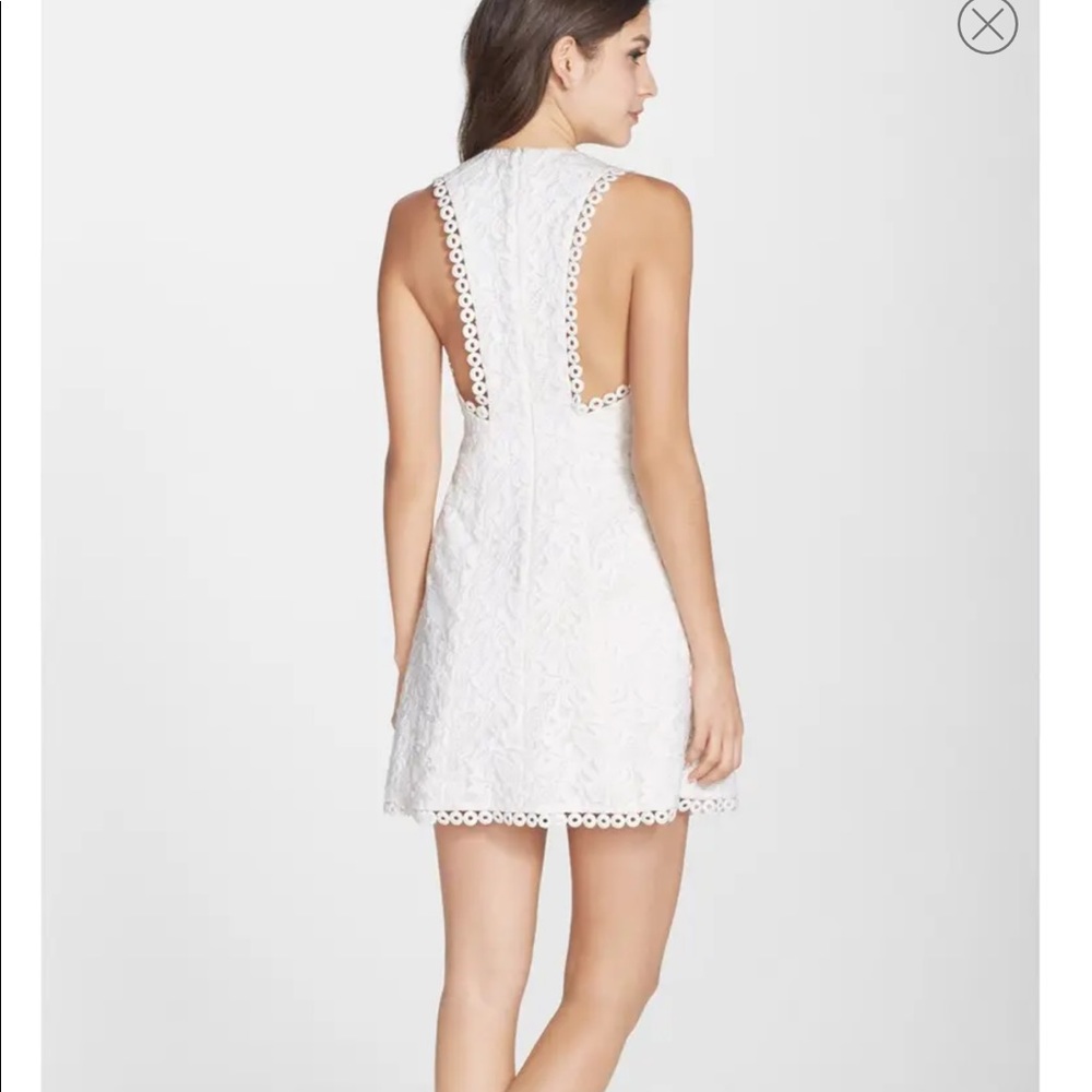 Lace Fit & Flare Dress Sz 4 CYNTHIA ROWLEY